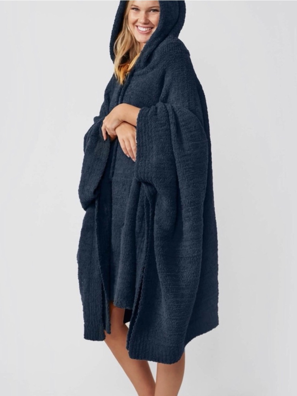 Sunday Citizen Hooded Wearable Blanket
